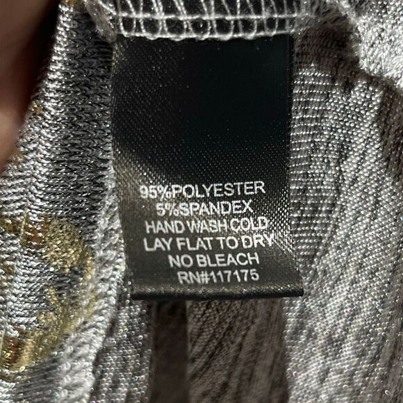 Park & Main Women's Silver Gold Metallic Crew Neck Pullover Blouse Size 1X - Picture 5 of 7